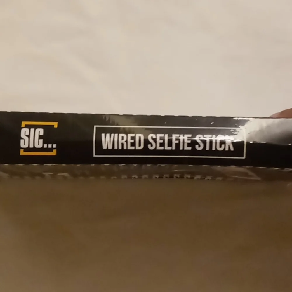 Sic... Wired Selfie Stick